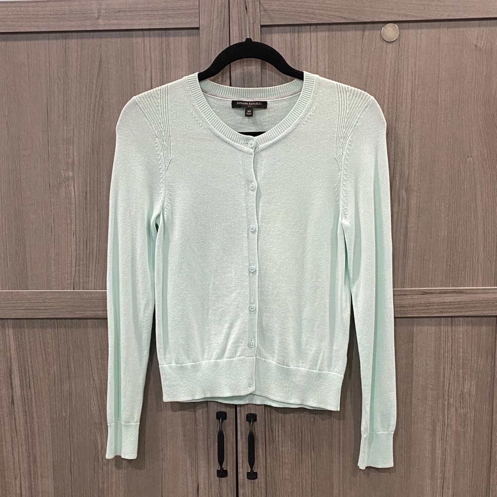 Banana Republic Mint Green Women's Button Up Cardigan